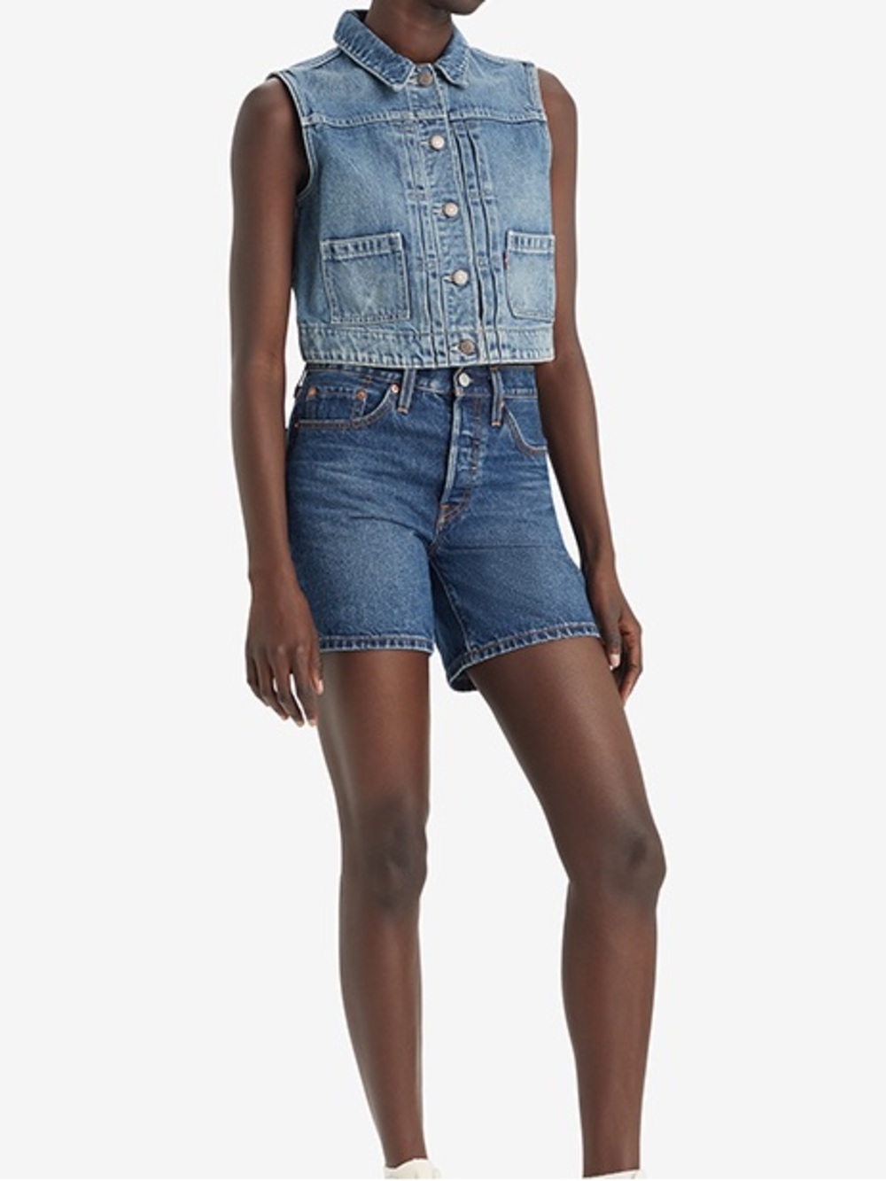 NWT Levi’s 501 Mid Thigh Jean Shorts Size 32
